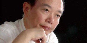 抱拳行礼 拱手抗疫