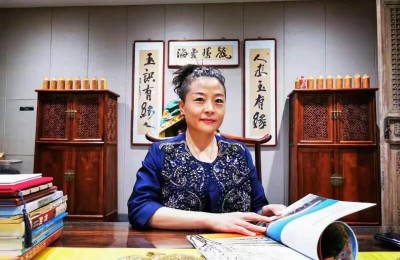 玉汝于成功不唐捐——龙腾云海玉文化馆于海云专访